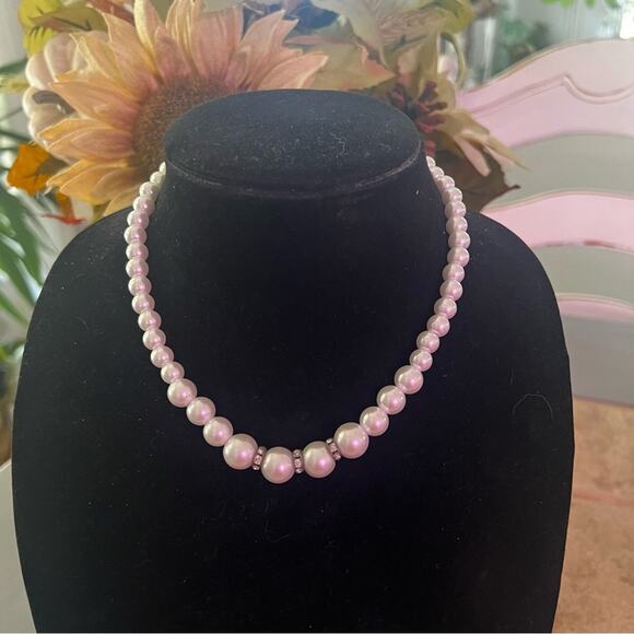 Faux Pearl Beaded Necklace - Picture 2 of 6